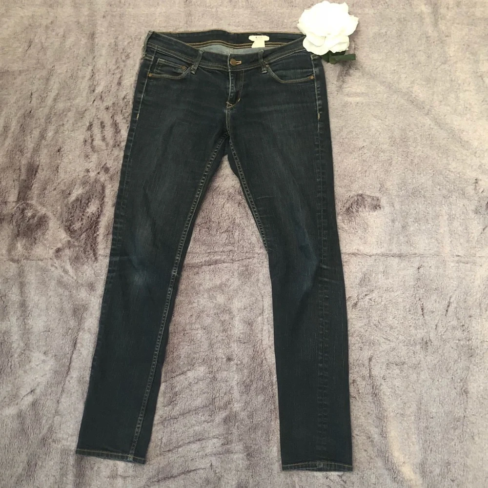 H&M SQIN low waist slim leg jeans size 29x32 - Picture 3 of 9